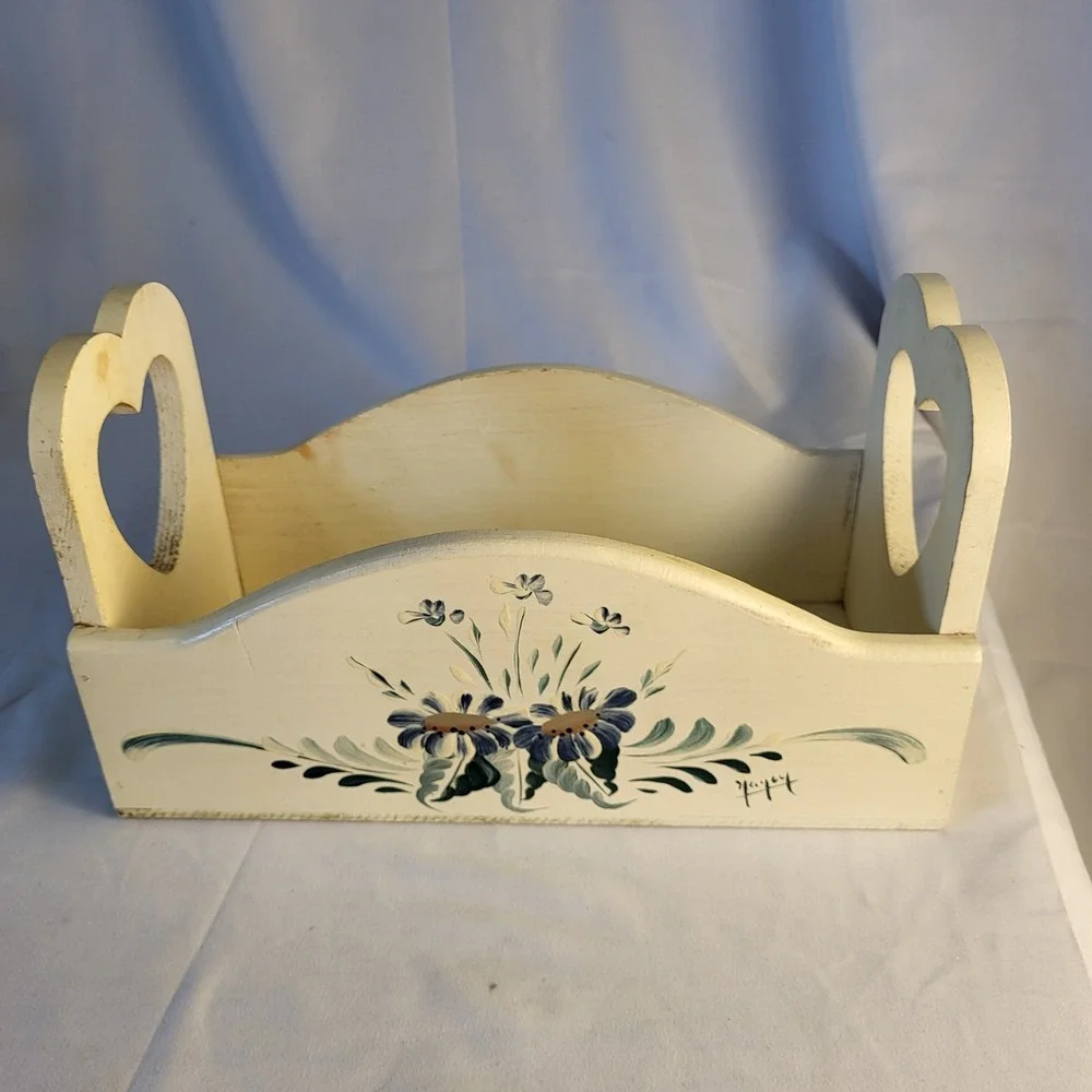 Vintage Handpainted Wooden Caddy Hearts Cottagecore 12